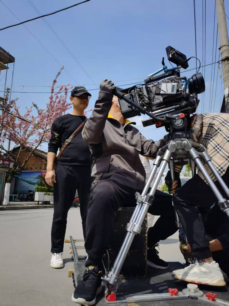 兴安区广告片拍摄：快消品牌爆款之选，网感内容适配社媒传播！